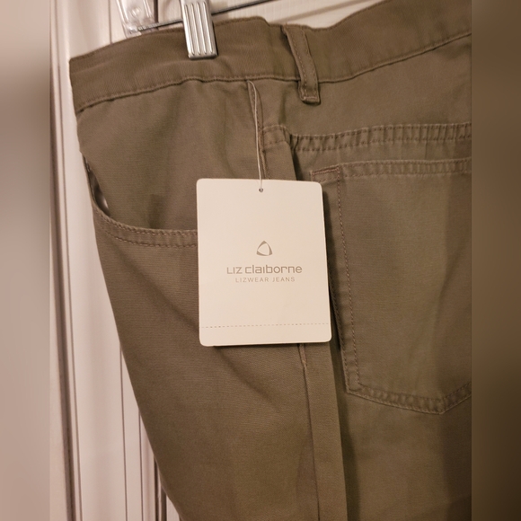 Liz Claiborne Khaki Jeans Size 12 - Picture 2 of 5
